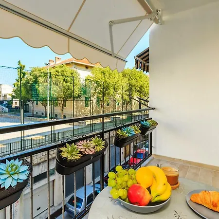 Valum Luxury * Split