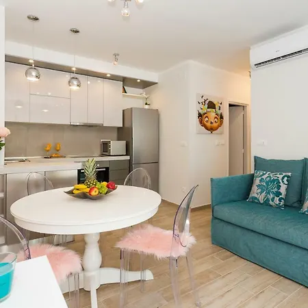 Valum Luxury * Split